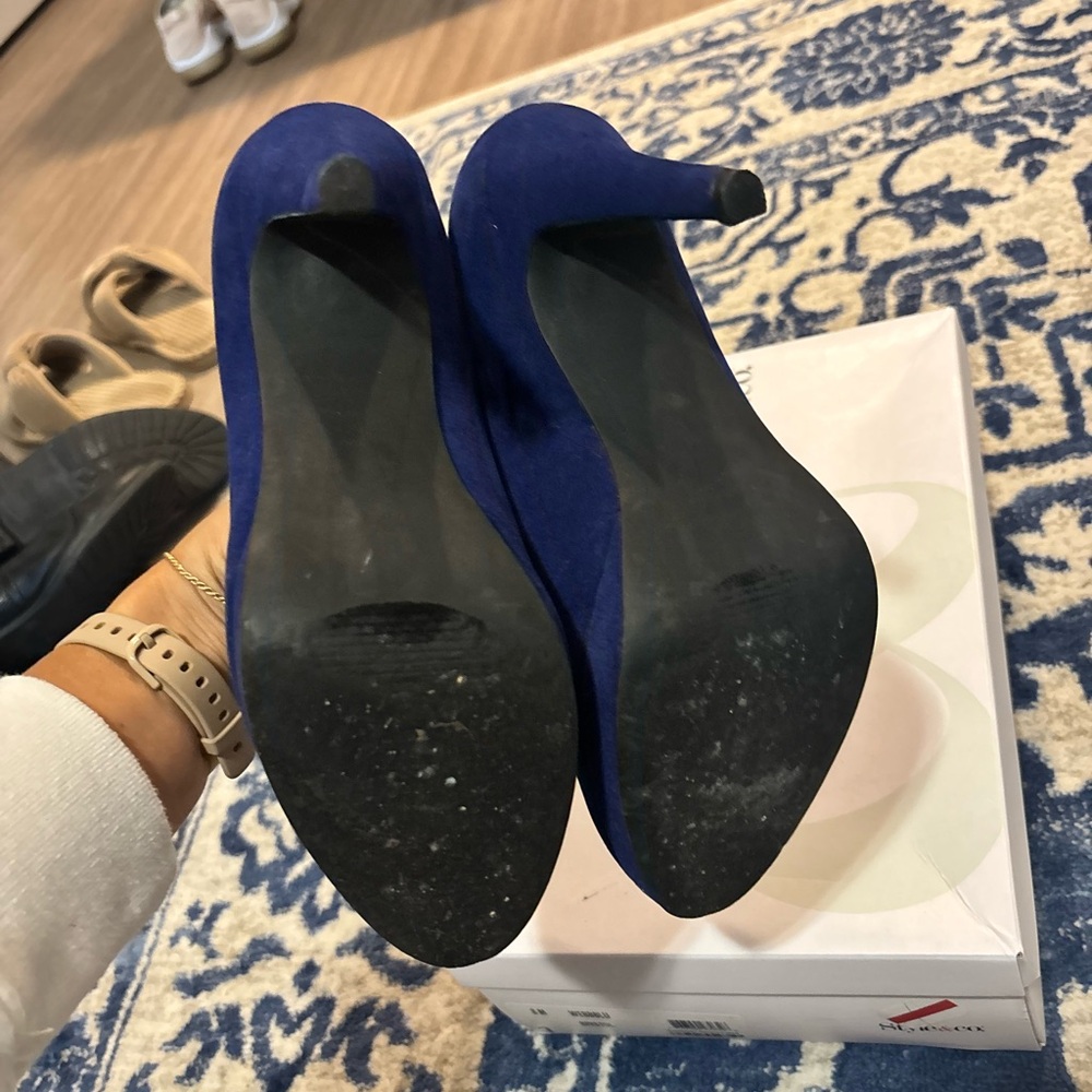 Style & Co. Women's Navy Heels - Picture 3 of 4